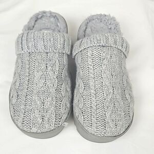 Muk Luks Clog Slippers Grey & Silver Lug Sole Sweaterknit VGUC  Small 5/6